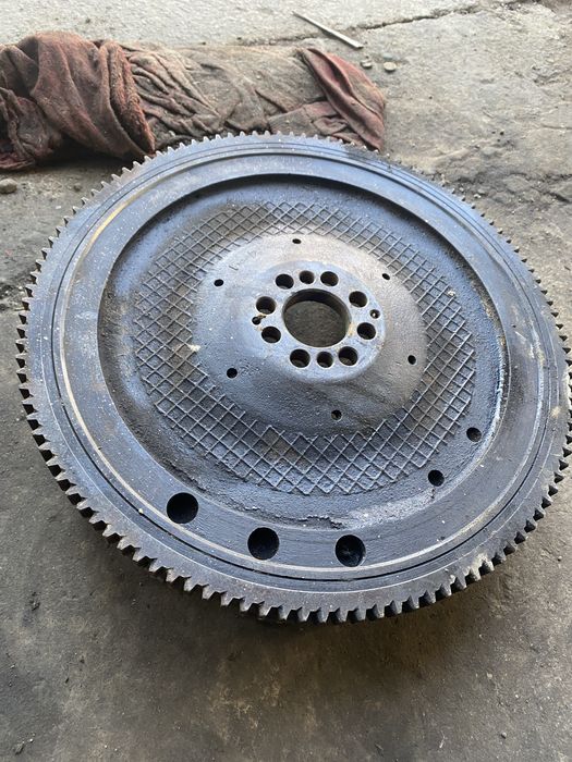 Маховік на Камаз