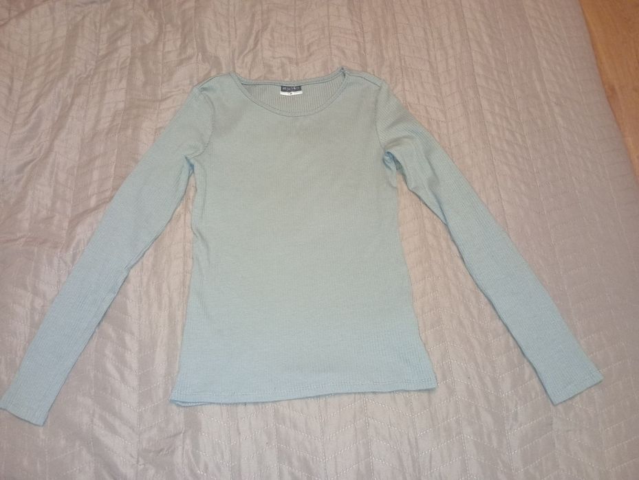 Nowa bluzeczka M