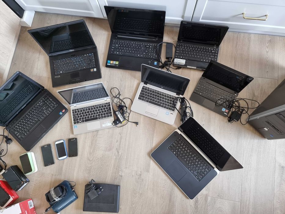 Wyprzedaż sprzętu po likwidacji firmy - Sieć, Monitoring, Laptop