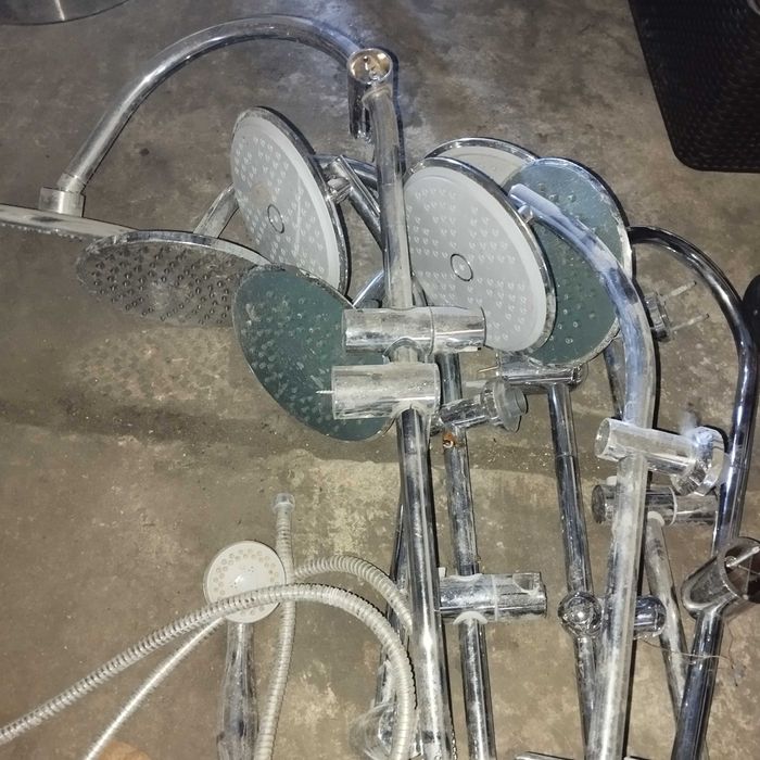 2 sztuki ścianki prysznicowe gratis deszczownice