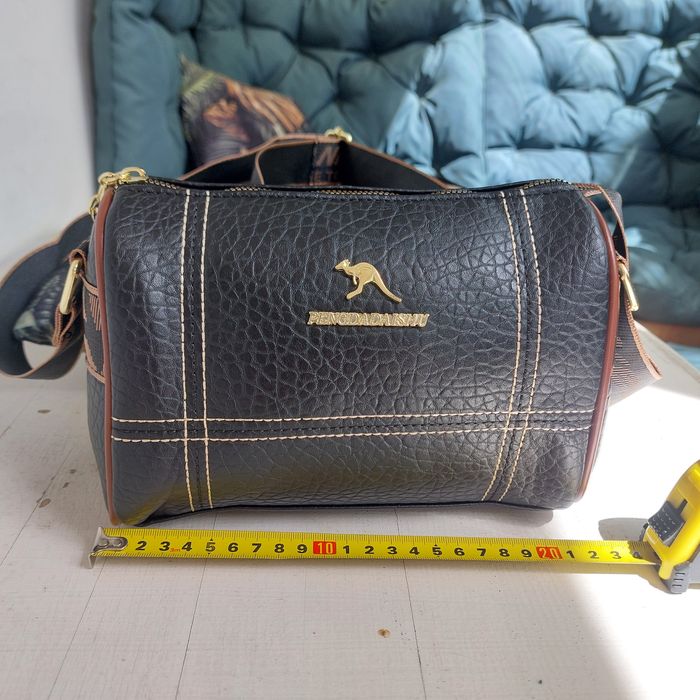 NOWA modna czarna torebka