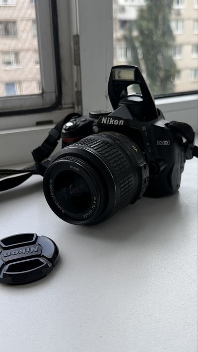 Продам Nikon D3000