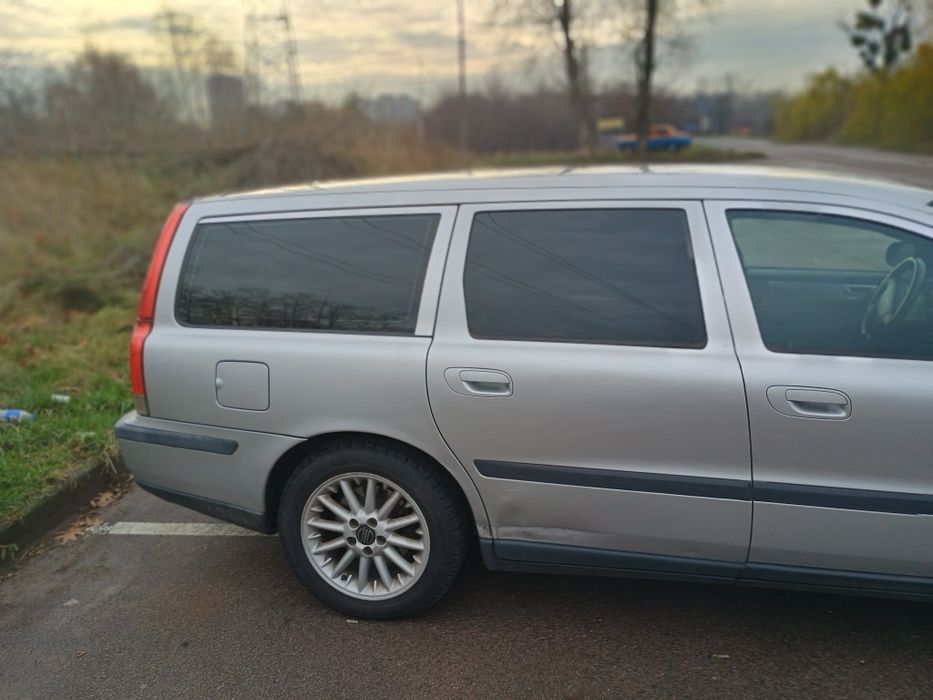 Продам гарне авто Volvo V70