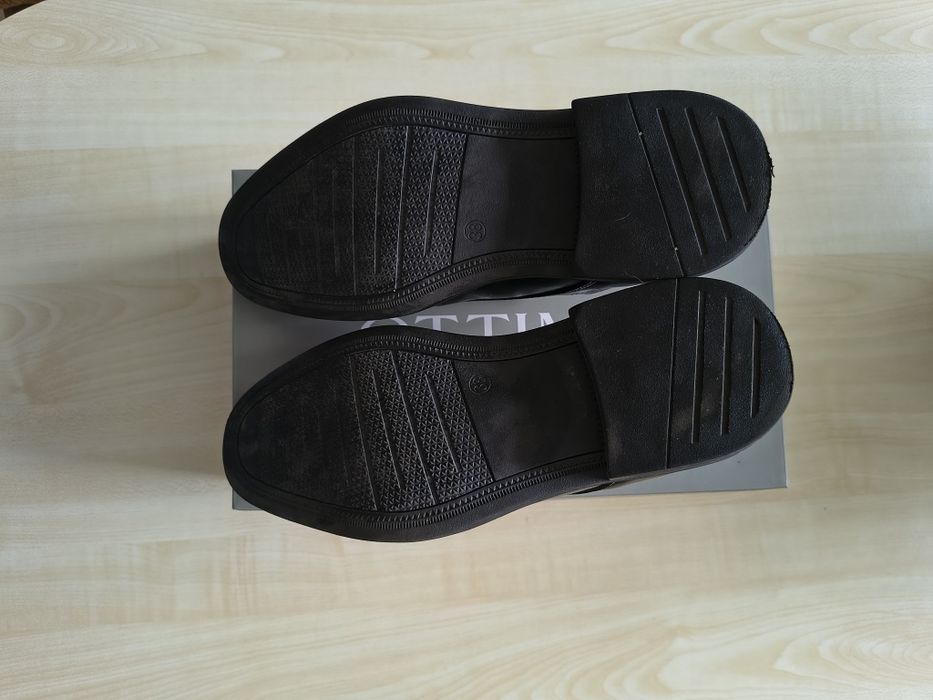 Buty eleganckie 38