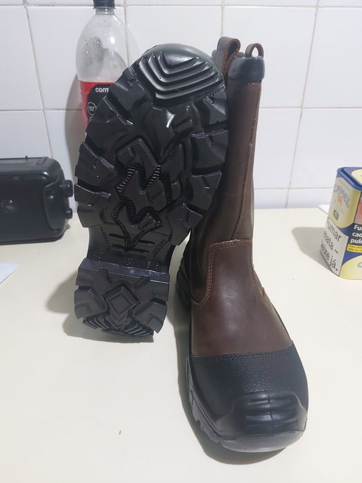 Botas OPSIAL forradas por dentro para inverno  tamanho 40