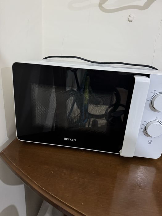 Microondas  marca Becken