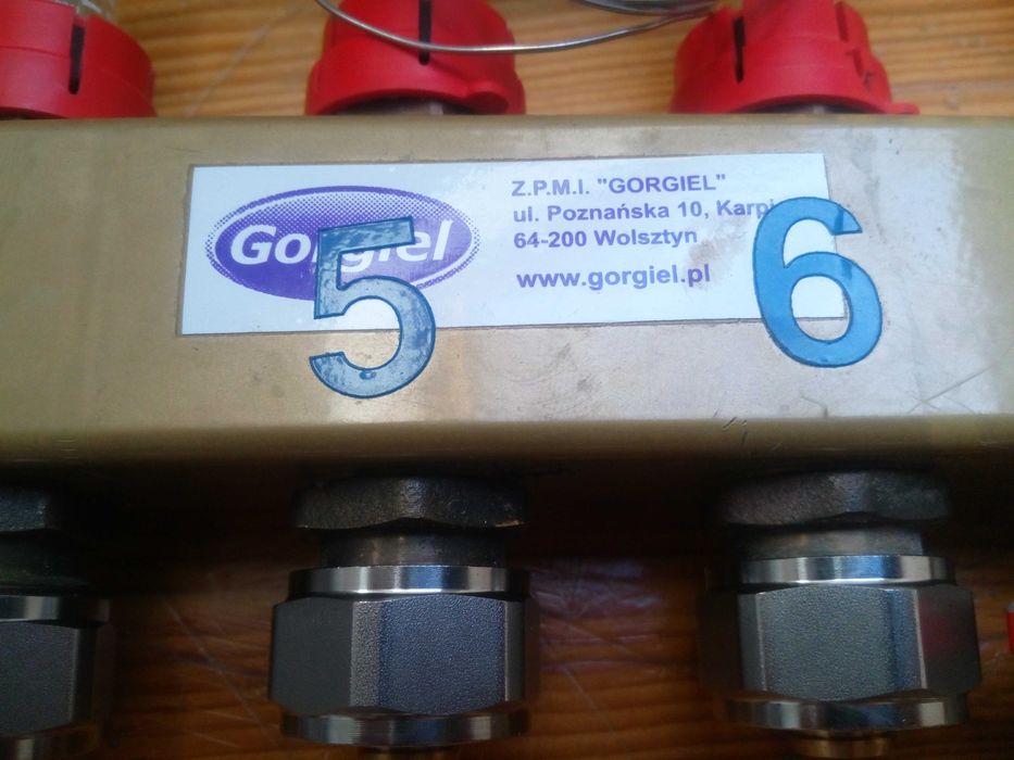 Rozdzielacz dwufunkcyjny Gorgiel 4CO + 6 OP, pompa Grundfos Alfa
