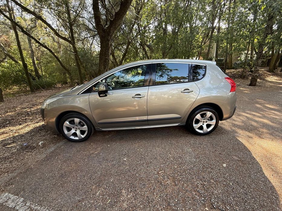 Peugeot 3008 1.6 HDi - Nacional - 06/2011 - 129.600 Km