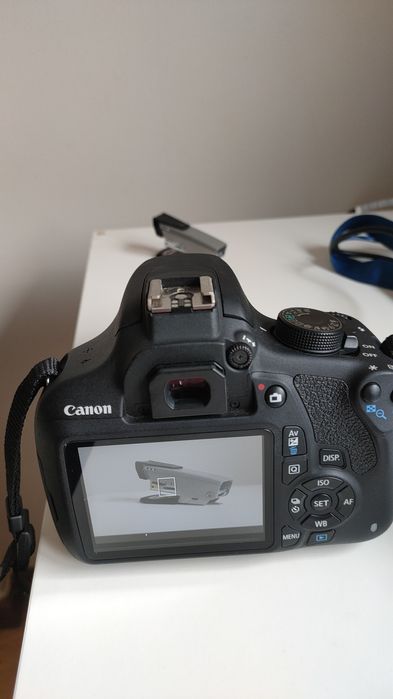 Câmara Canon EOS 1200D