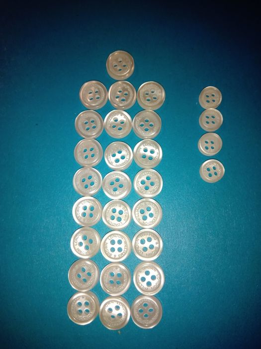 Пуговки рубашечные