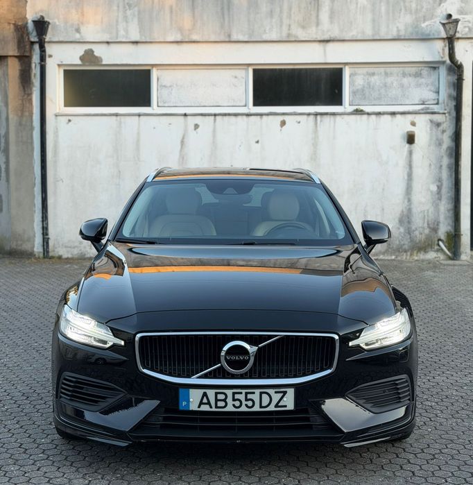Volvo V60 2.0 T8 AWD TE Inscription  390cv-2020(iva dedutível)
