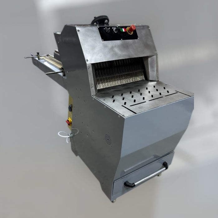 Хліборізка транспортерна. Хлеборезка. Хлеборезка ленточная