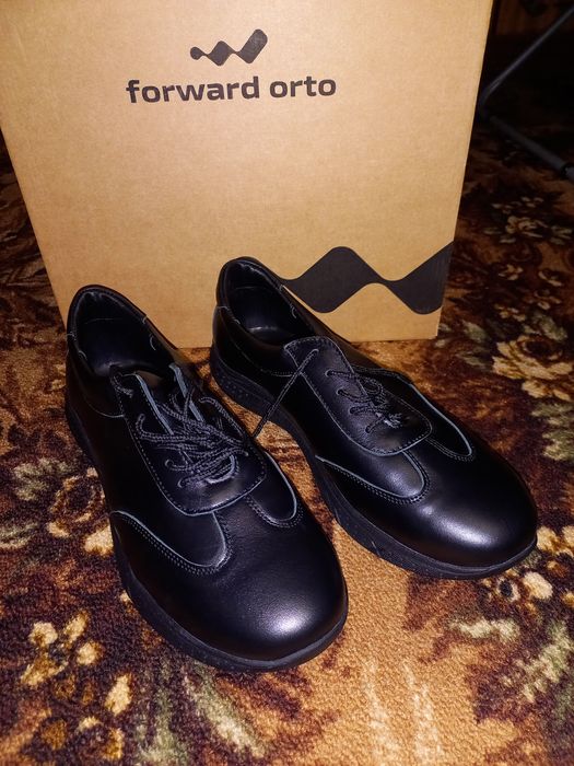 Продам ортопедичні туфлі 42 р.