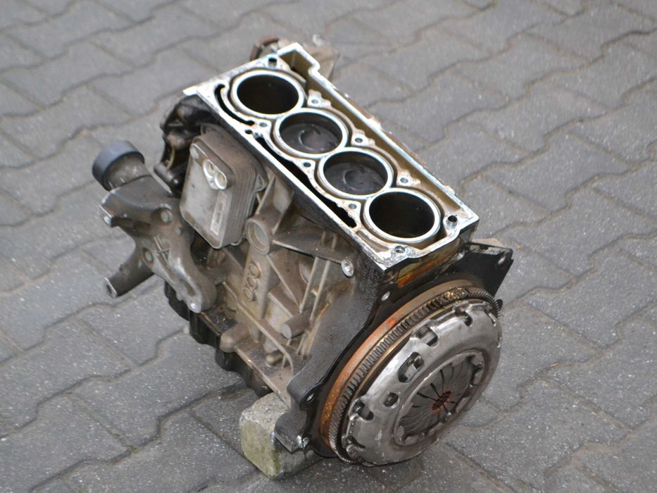 Silnik Bez Głowicy , Blok Tłoki Wał VW, SKODA 1.6 FSI BLF