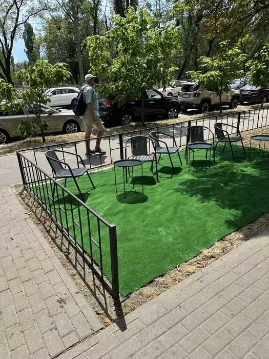 Здам в оренду фасадне приміщення 1 поверх, всі ідуть до метро, 20м2