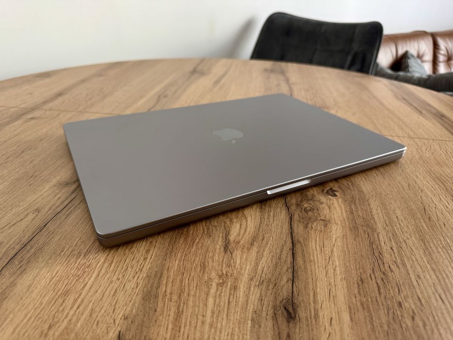 Macbook Pro 16 M2 Pro 2023