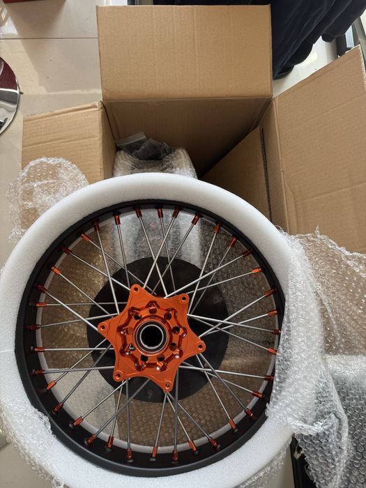 Jantes Supermotard 17” KTM HUSQVARNA GAS GAS