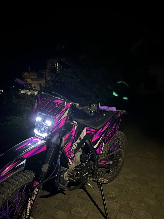 Продам мотоцикл, Rottor f1 300
