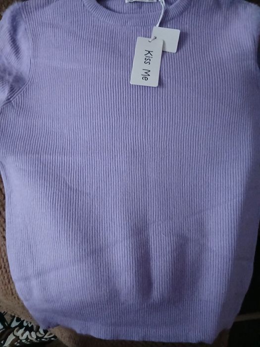 Красивая кофта на руках альпака