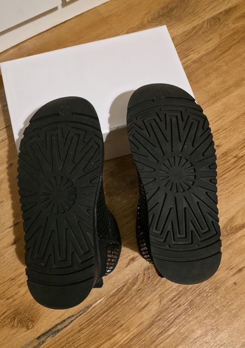 Buty damskie "UGC" rozmiar 38.