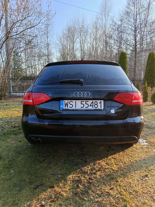 Samochod audi a4b8