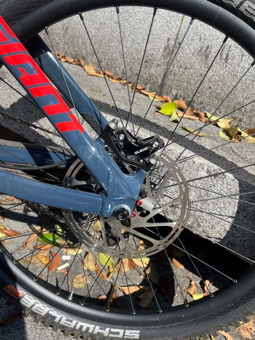 Giant Glory 27.5 Downhill