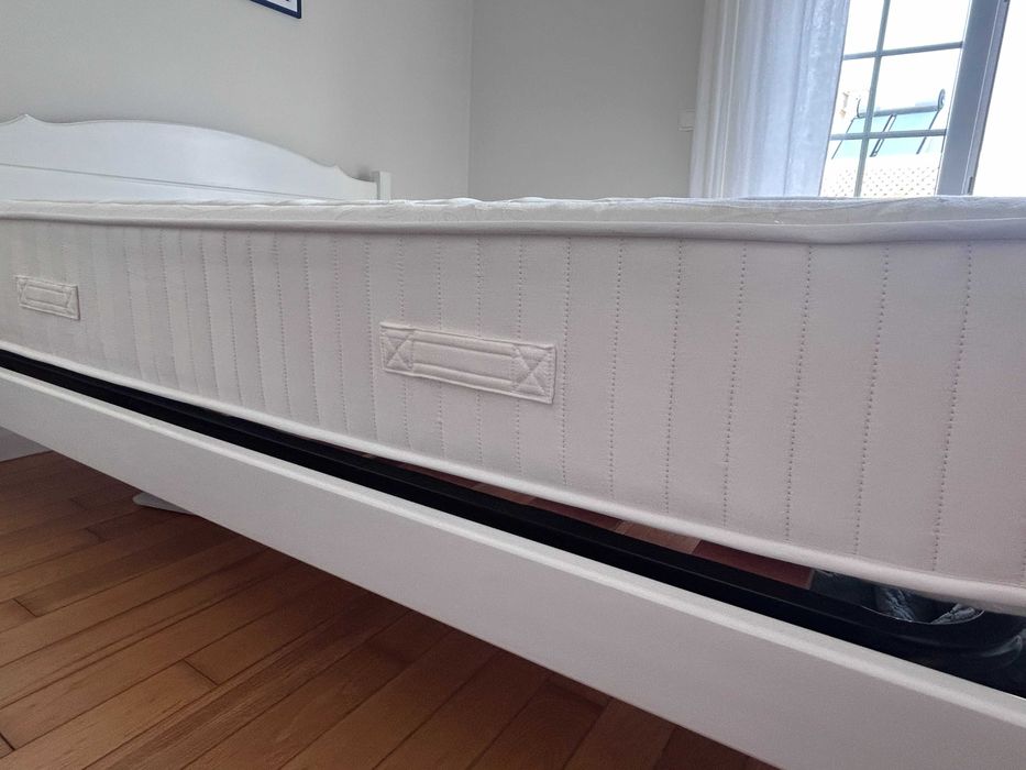 Colchão de casal (195 cm x 140 cm)