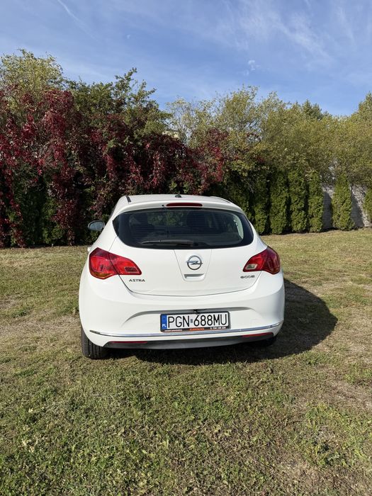 Opel Astra J 2013
