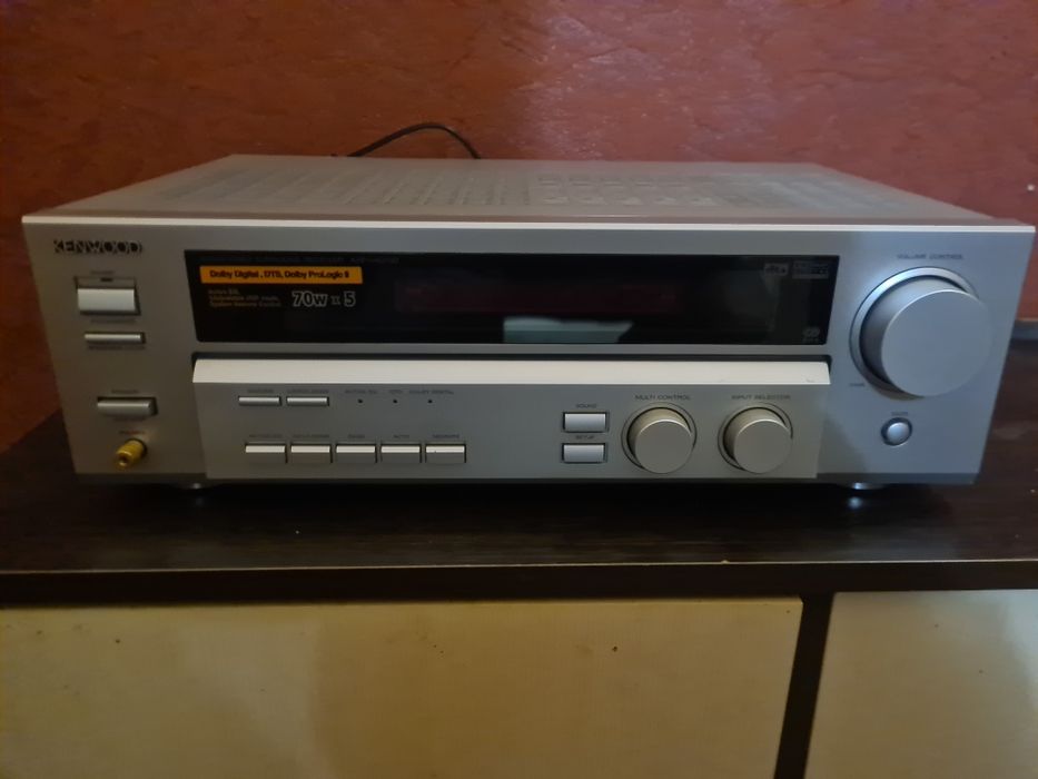 Продам аудио-видео ресивер объемного звучания Kenwood KRF-V4070D