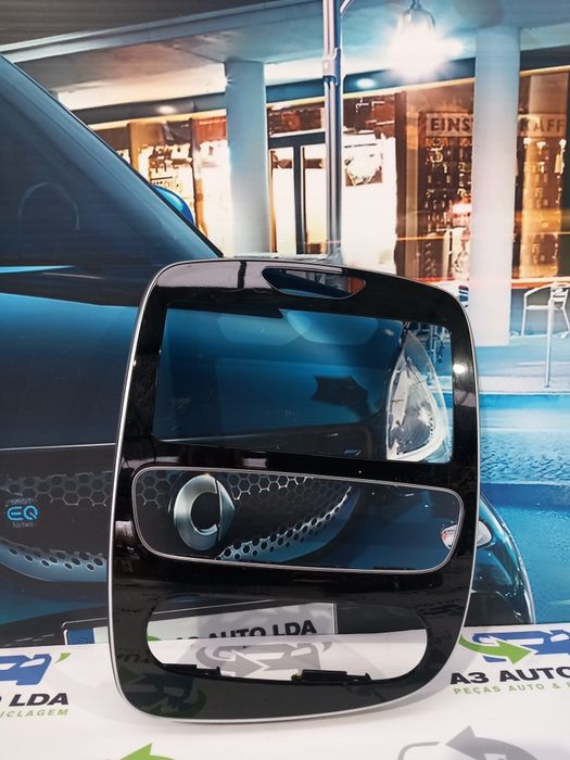 Painel moldura central tablier radio sofagem Renault Clio IV