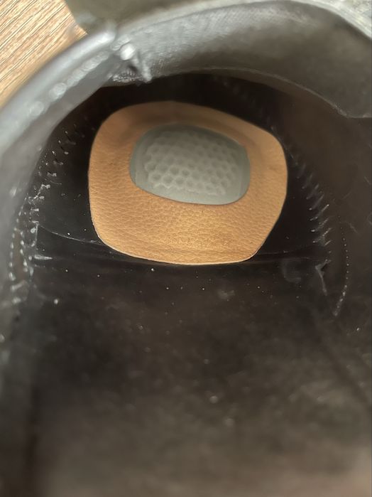 Чорні туфлі натуральна шкіра