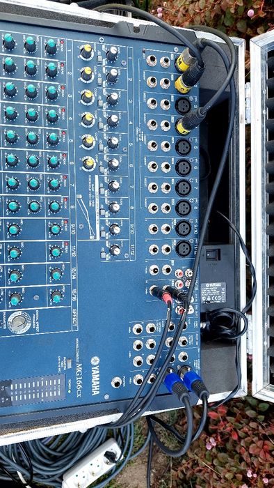 Mesa som yamaha Mg166