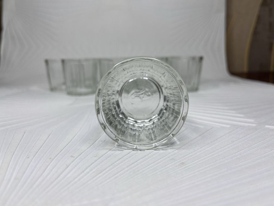 Скляні стакани (рюмки) грановані