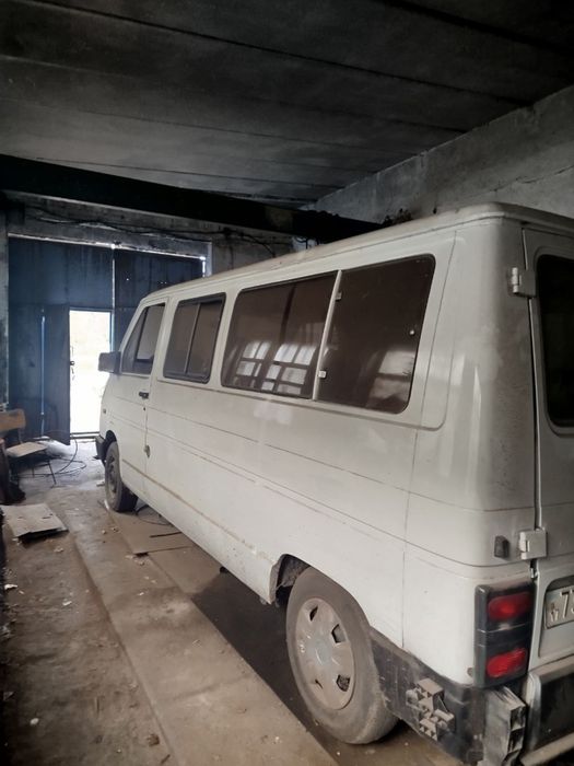 Продам рено трафік