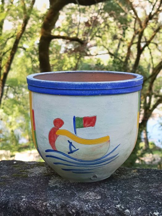 Vaso artesanal com motivos portugueses (pintado à mão)