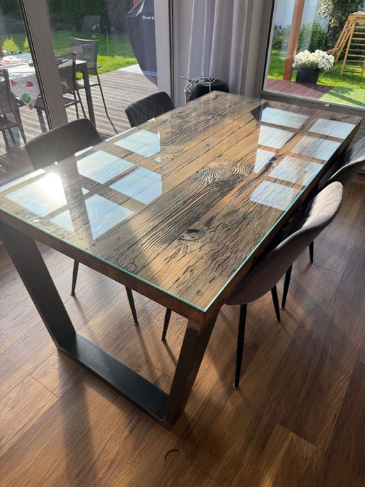 Sprzedam stół ze starych belek dębowych z szybą - rezerwacja
