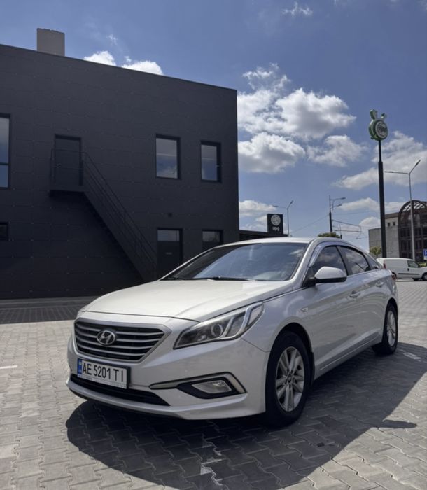 Продам Hyundai  Sonata  2015