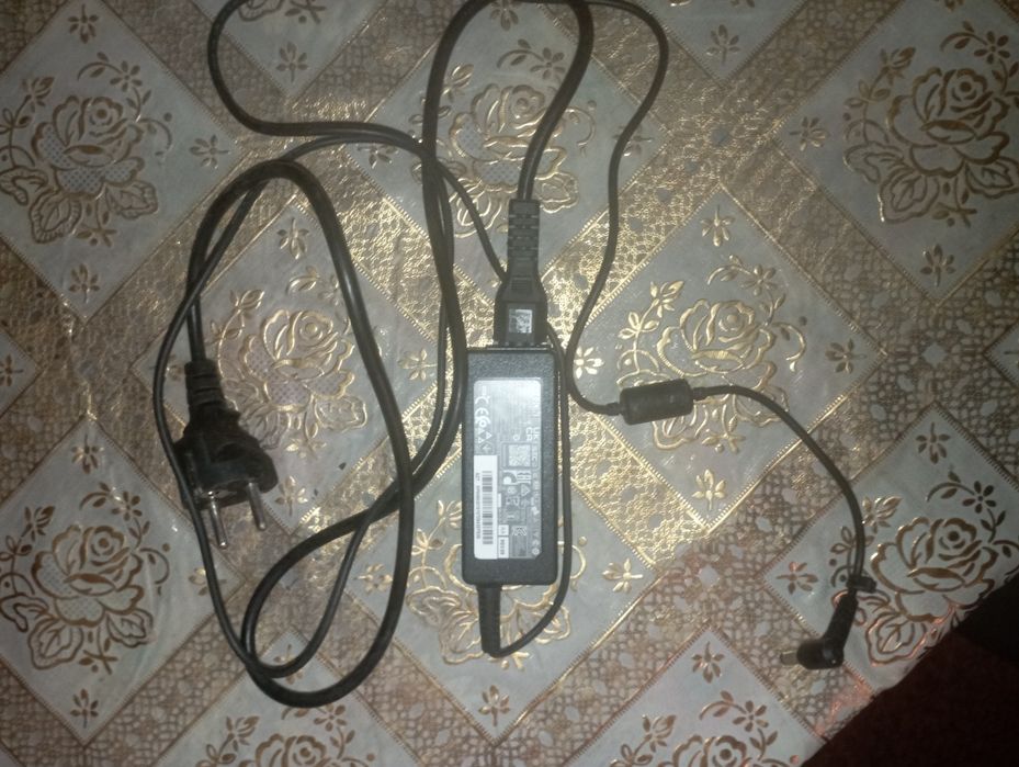 Продам заредне до ноутбука