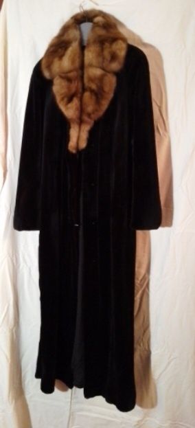 Розкішна шуба з хутра норки та соболя