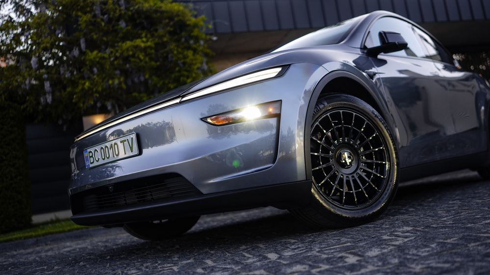 Продається Tesla Model Y Juniper 2025 AWD