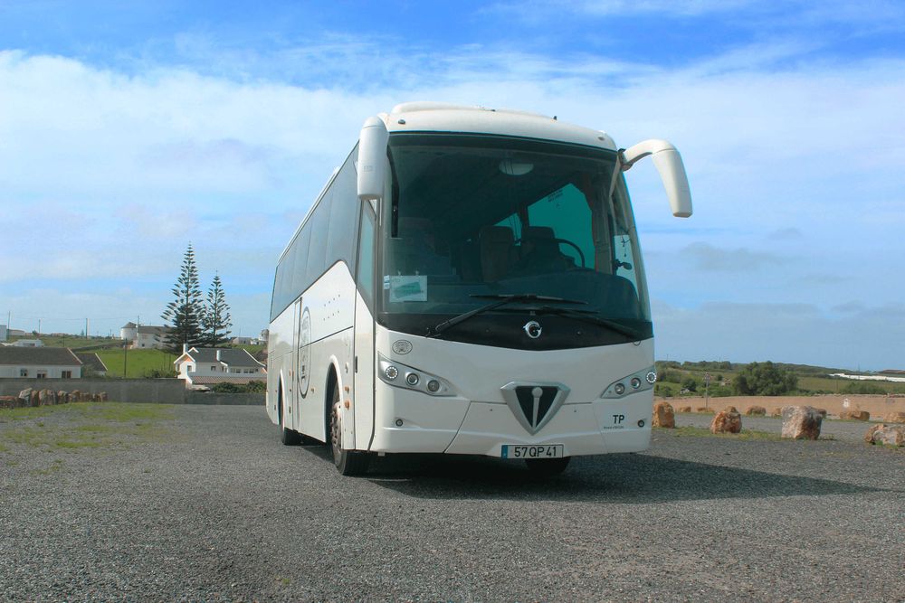 Aluguer Autocarro Turismo | Minibus | Van | Transporte de Grupos