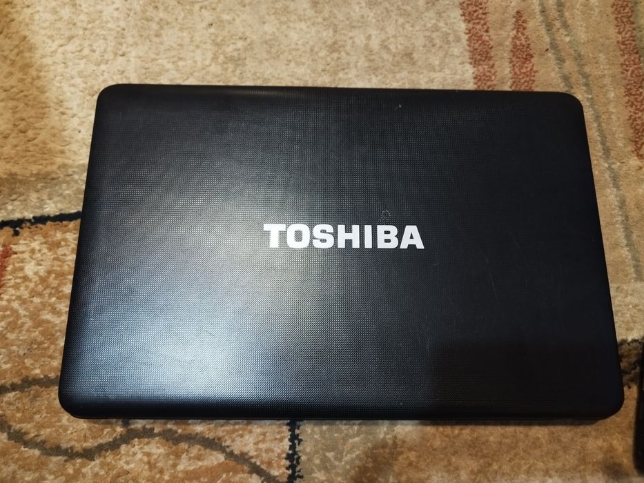Laptopy Toshiba 2 szt ładowarka