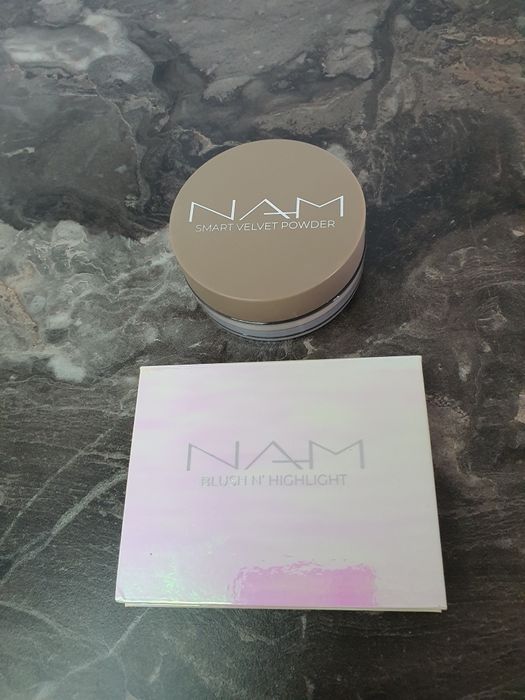 Zestaw kosmetyków z Nam