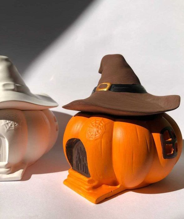 Гіпсове кашпо «Гарбуз зі шляпкою»