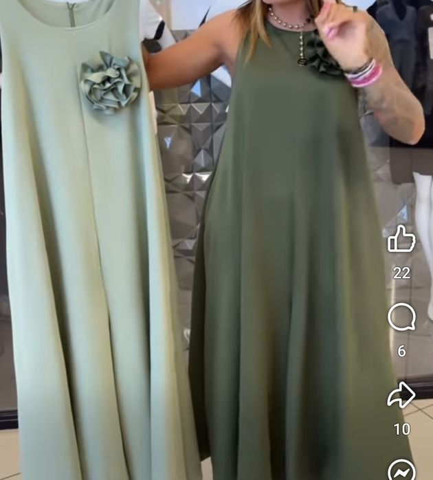 Luźny  Kombinezon sukienka z kieszeniami.