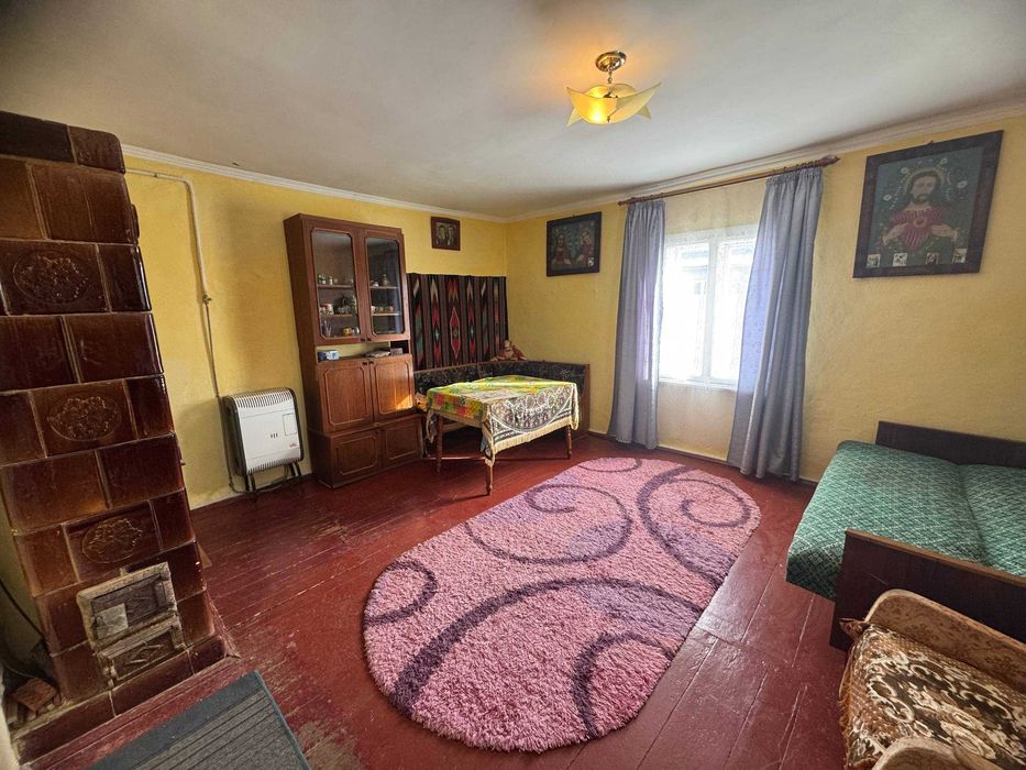 Продаж будинку в селі Палагичі, проведена вода, світло, газ.