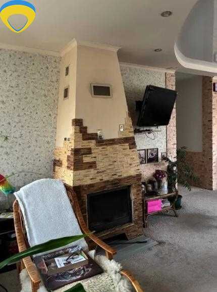 Просторный 4-комнатный дом в Фонтанке — залог комфортной жизни!