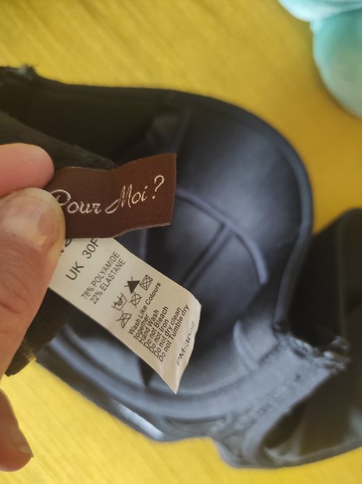 Pour Moi ? Czarny stanik biustonosz strapless bez ramiączek 65 F 65F