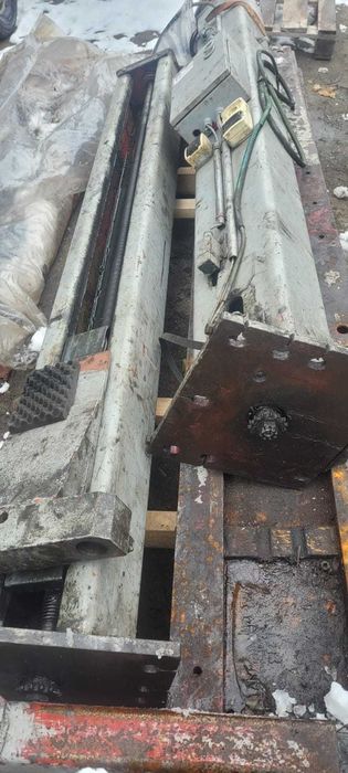 Podnośnik dwukolumnowy