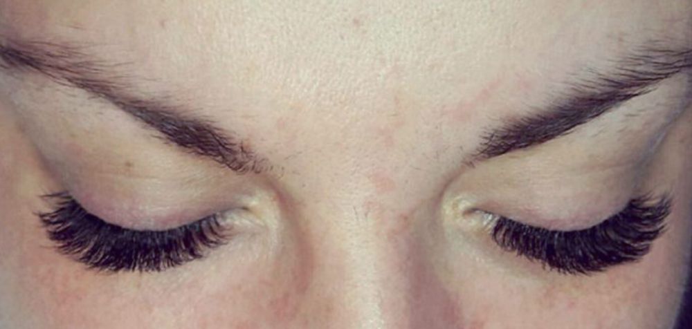 Paznokcie ,pedicure rzesy makijaż